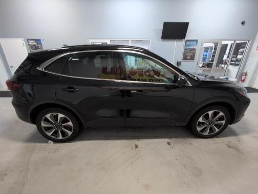 2024 Ford Escape Platinum