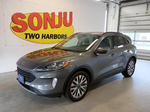 2022 Ford Escape Titanium Hybrid