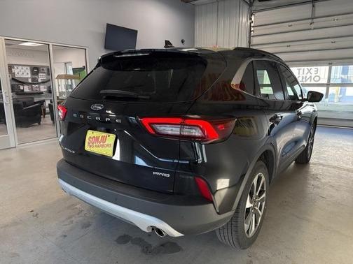 2023 Ford Escape Platinum