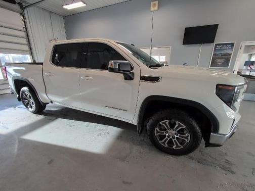 2023 GMC Sierra 1500 SLE
