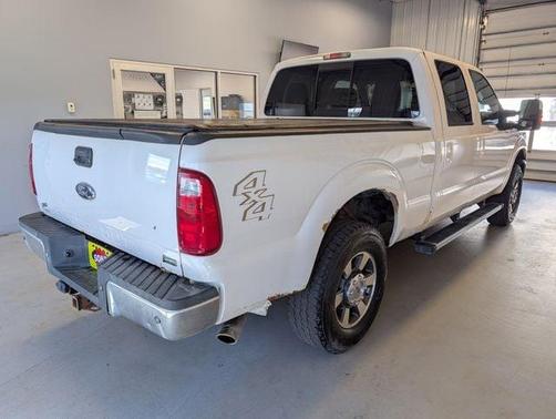 White Platinum Clearcoat Metallic 2011 Ford F-250 Lariat