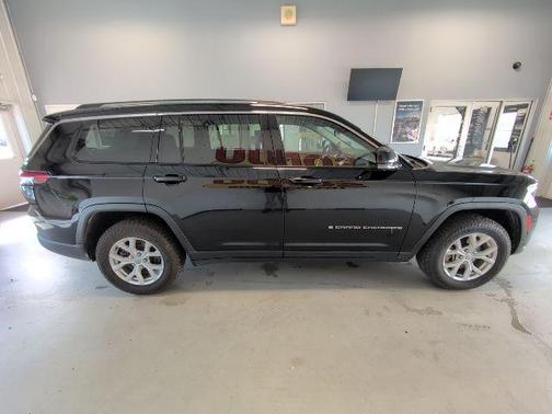 Diamond Black 2023 Jeep Grand Cherokee L Limited