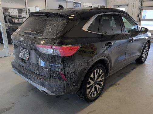 2020 Ford Escape Titanium Hybrid
