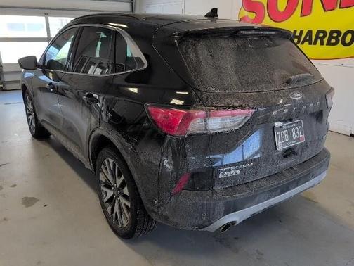 2020 Ford Escape Titanium Hybrid