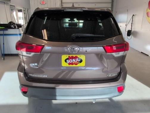 2018 Toyota Highlander LE