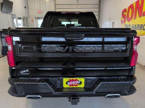 Black 2021 Chevrolet Silverado 1500 Custom Trail Boss