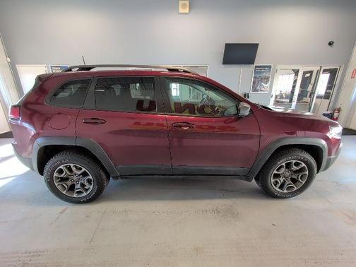 2020 Jeep Cherokee Trailhawk