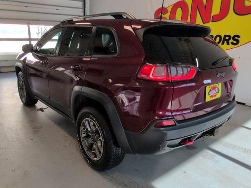 2020 Jeep Cherokee Trailhawk