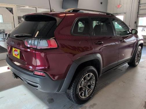 2020 Jeep Cherokee Trailhawk