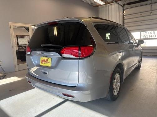 2020 Chrysler Voyager LXI
