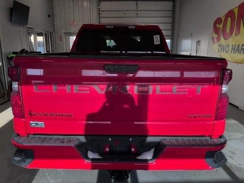 2023 Chevrolet Silverado 1500 Custom