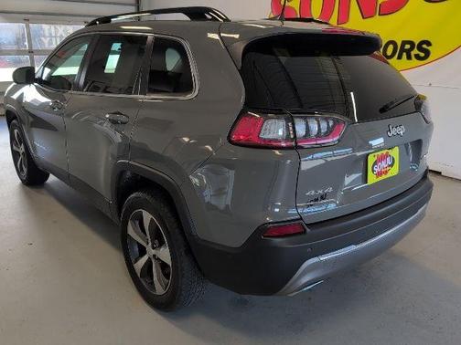 Sting Gray Clearcoat 2022 Jeep Cherokee Limited