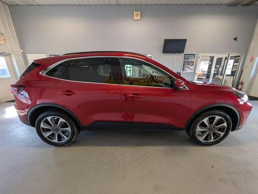 Rapid Red Metallic Tinted Clearcoat 2024 Ford Escape Platinum