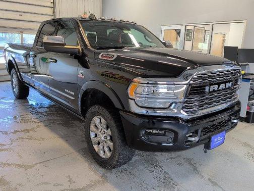 Diamond Black 2022 RAM 3500 Limited