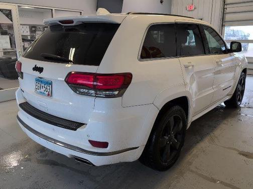 Bright White Clearcoat 2016 Jeep Grand Cherokee Overland