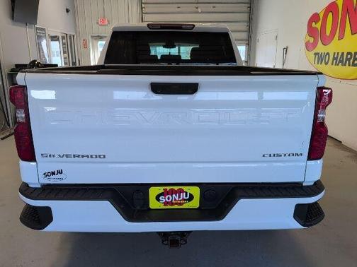 Summit White 2024 Chevrolet Silverado 1500 Custom