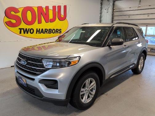 Iconic Silver Metallic 2023 Ford Explorer XLT