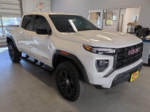 Summit White 2023 GMC Canyon Elevation