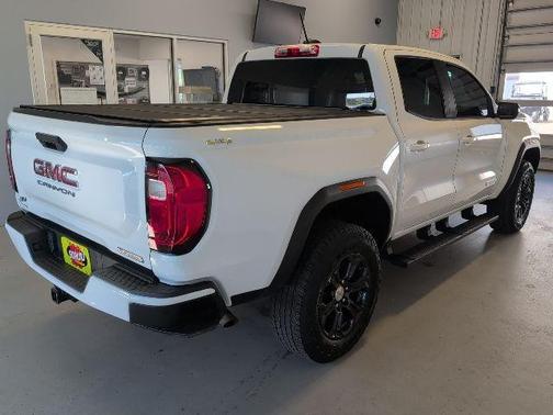 Summit White 2023 GMC Canyon Elevation