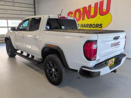 Summit White 2023 GMC Canyon Elevation