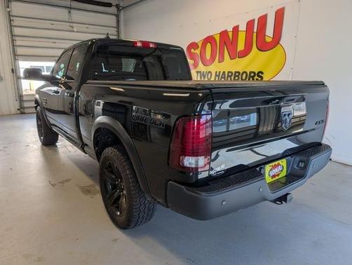 Diamond Black 2022 RAM 1500 Classic SLT
