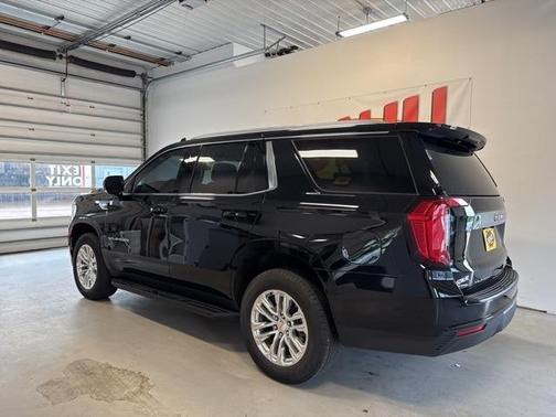 2023 GMC Yukon SLE