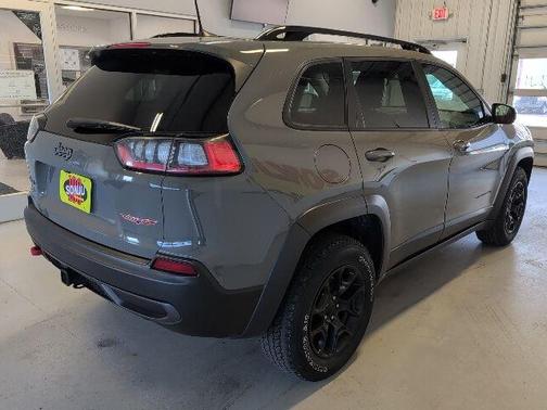 Sting Gray Clearcoat 2022 Jeep Cherokee Trailhawk