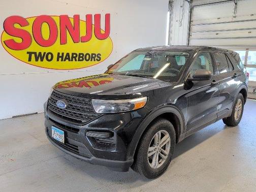 Black Metallic 2022 Ford Explorer Base
