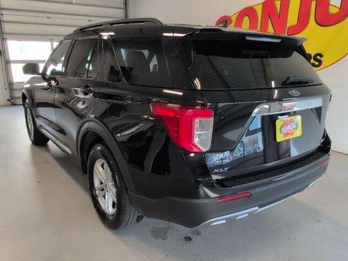 Agate Black Metallic 2023 Ford Explorer XLT