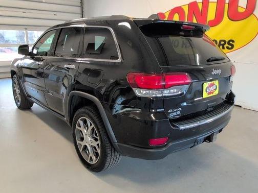 Diamond Black 2022 Jeep Grand Cherokee WK Limited