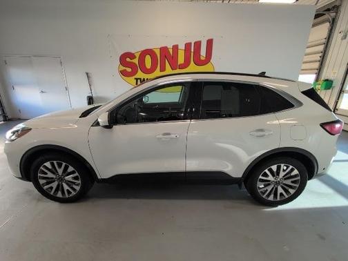 2021 Ford Escape Titanium