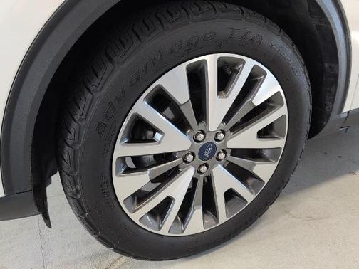 2021 Ford Escape Titanium