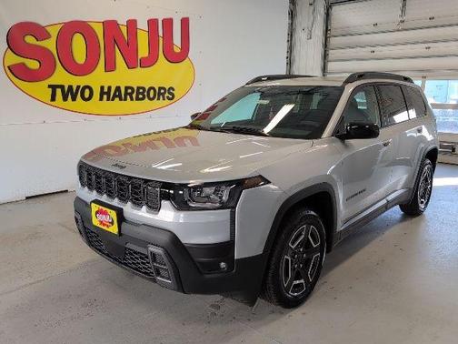 Silver Zynith Clearcoat 2026 Jeep Cherokee LAREDO/LIMITED