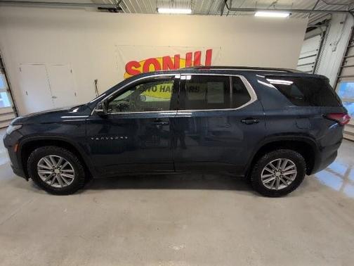 2022 Chevrolet Traverse LT Cloth