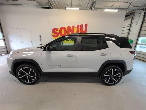 Polar White 2026 Chevrolet Equinox RS