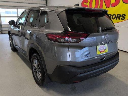 Gun Metallic 2022 Nissan Rogue S