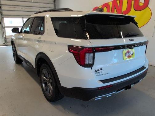 Star White 2026 Ford Explorer Active
