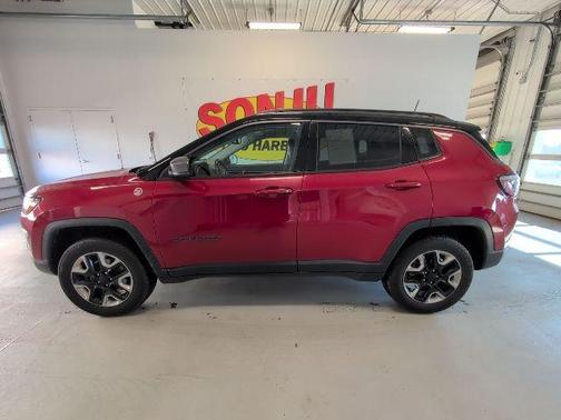 Redline Pearlcoat 2018 Jeep Compass Trailhawk
