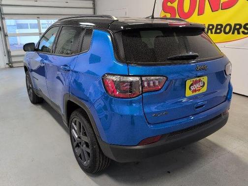 Hydro Blue Pearlcoat 2026 Jeep Compass Limited