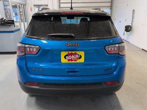 Hydro Blue Pearlcoat 2026 Jeep Compass Limited Altitude