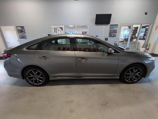 2019 Hyundai SONATA Limited 2.0T