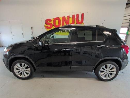 Mosaic Black Metallic 2019 Chevrolet Trax Premier