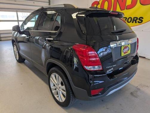 Mosaic Black Metallic 2019 Chevrolet Trax Premier