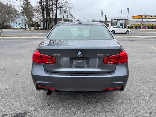 2016 BMW 320 i xDrive