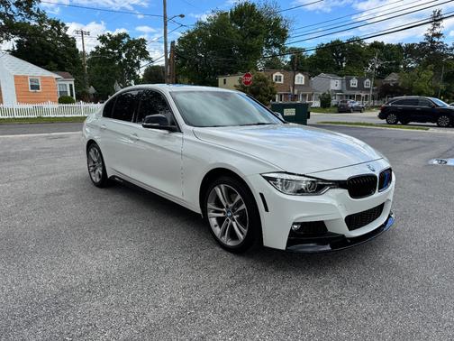 2018 BMW 330 i