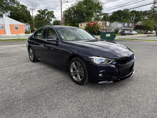 2017 BMW 330 i xDrive