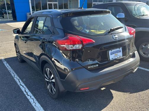2018 Nissan Kicks SV