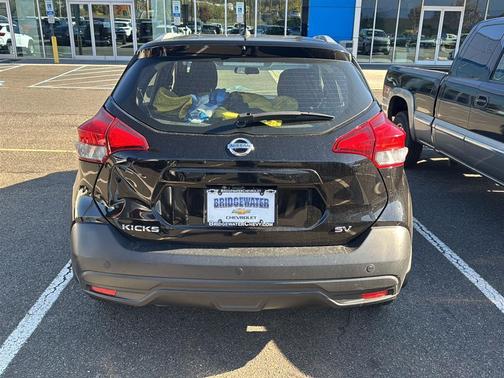 2018 Nissan Kicks SV