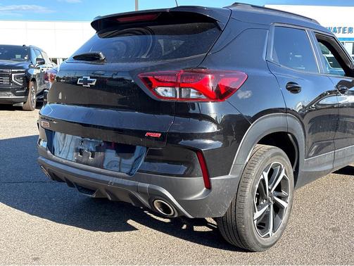 Mosaic Black Metallic 2022 Chevrolet Trailblazer RS