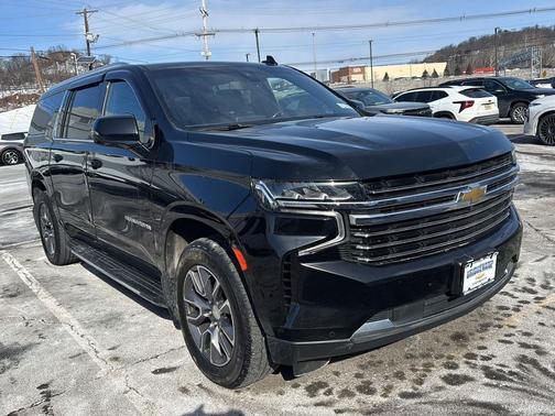 2022 Chevrolet Suburban LT